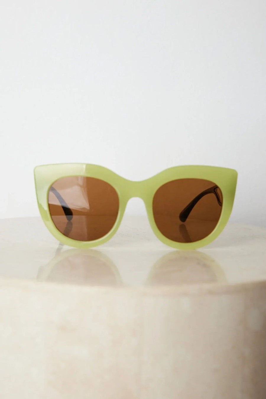 Women Esther & Co Sunglasses | Vaughan|Green