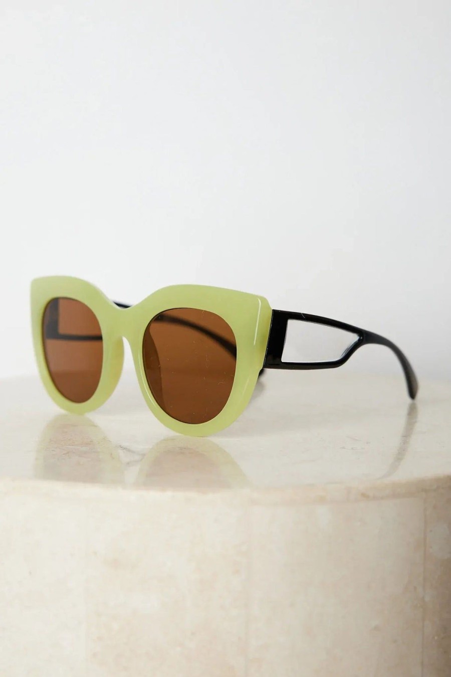 Women Esther & Co Sunglasses | Vaughan|Green