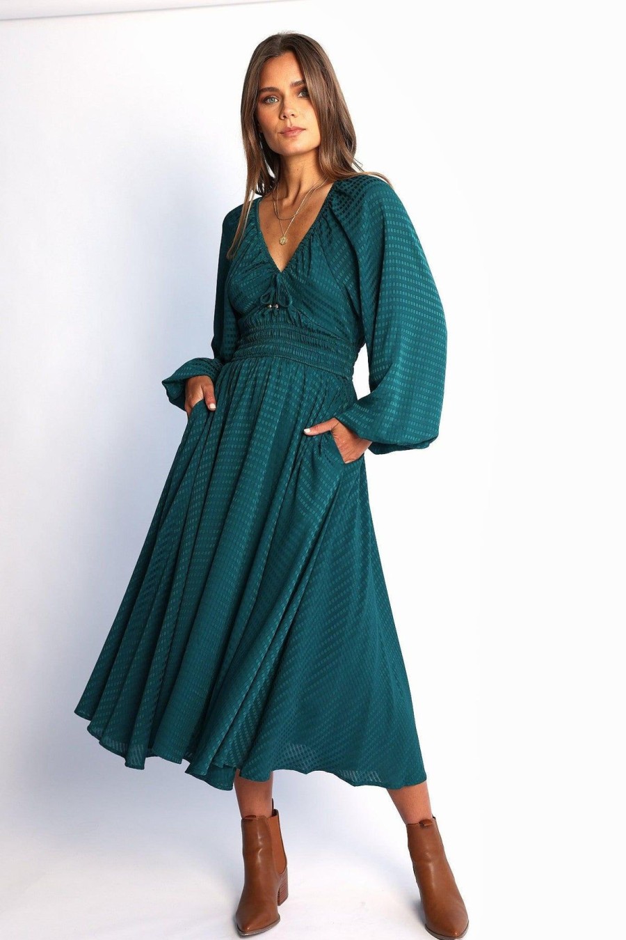 Women Esther & Co Dresses | Ximona Dress-Emerald