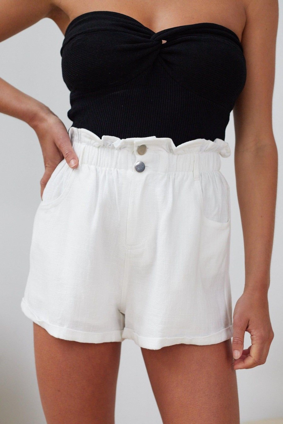 Women Esther & Co Bottoms | Tasha Shorts-White