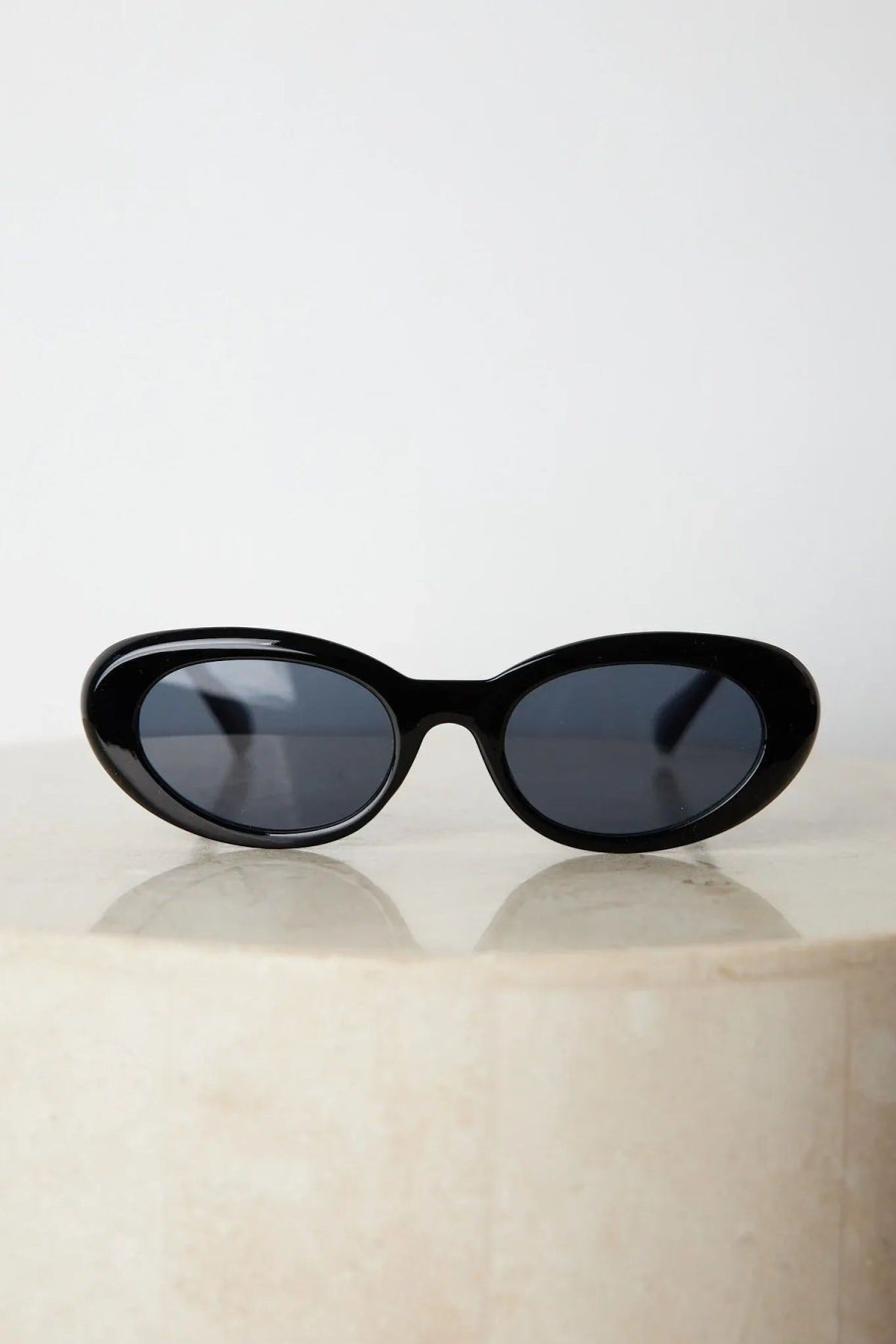 Women Esther & Co Sunglasses | Margot|Black