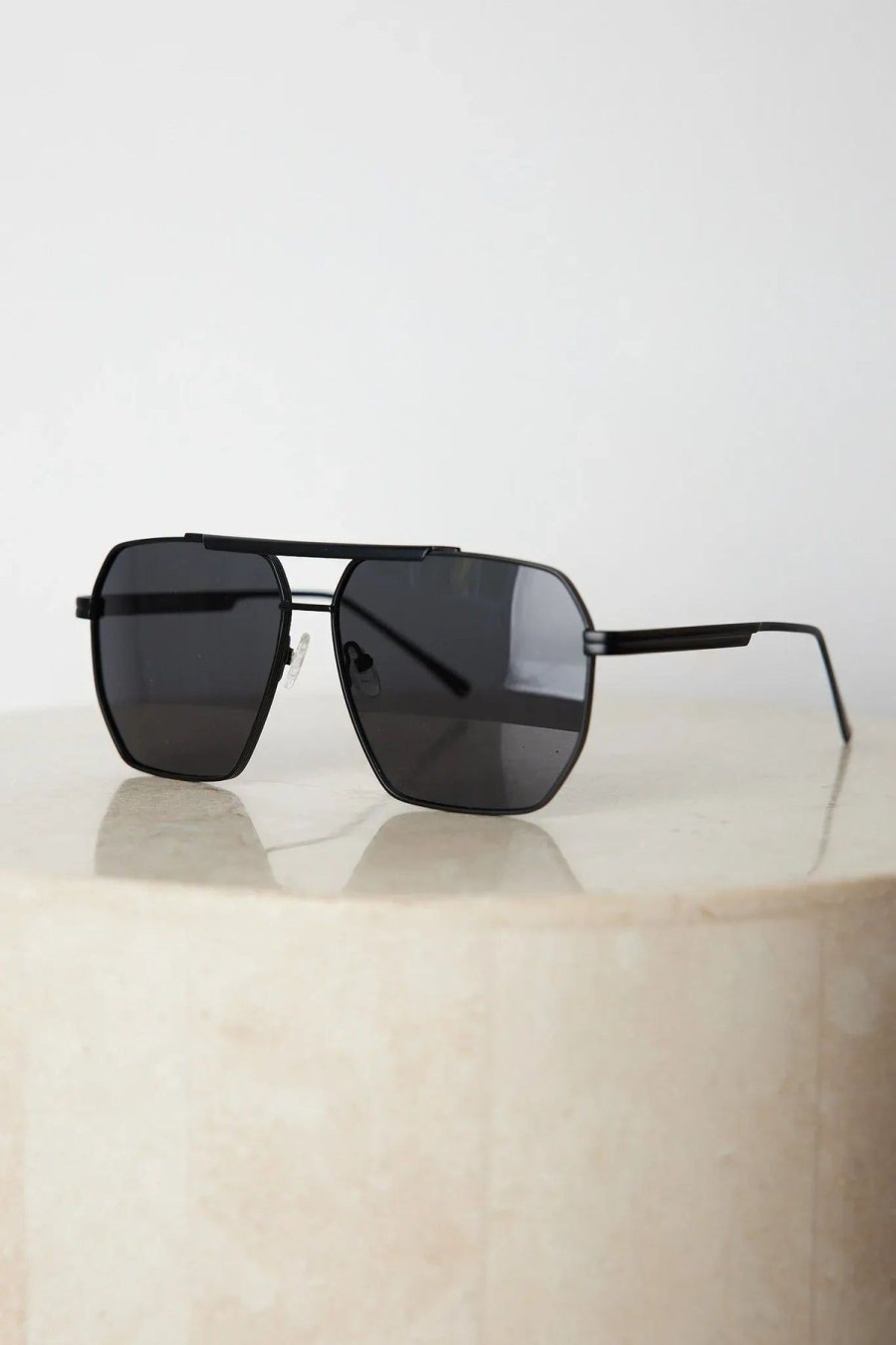 Women Esther & Co Sunglasses | Jamie|Black