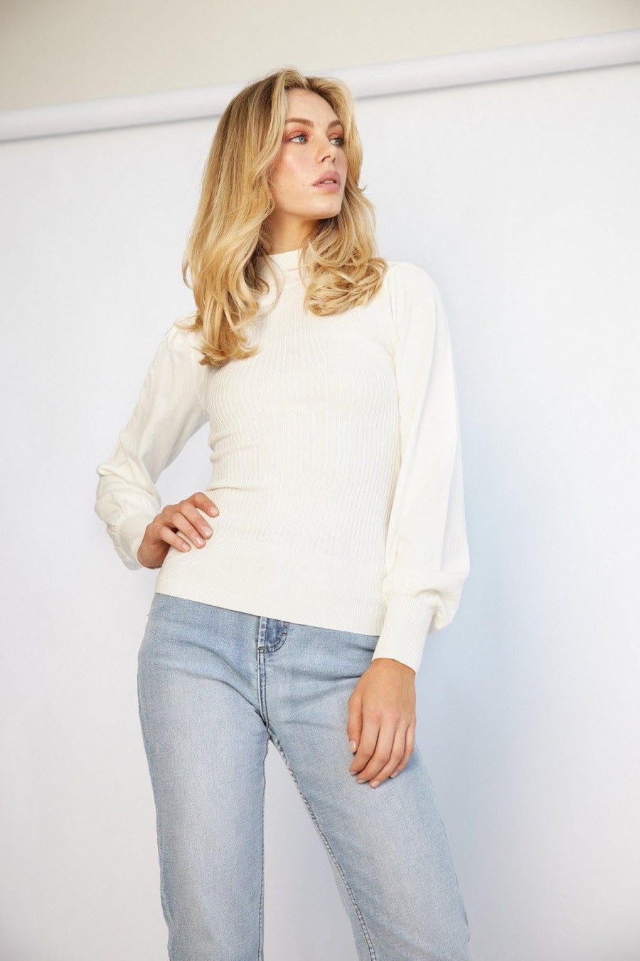 Women Esther & Co Jumpers & Sweaters | Nevanne Knit Top-White