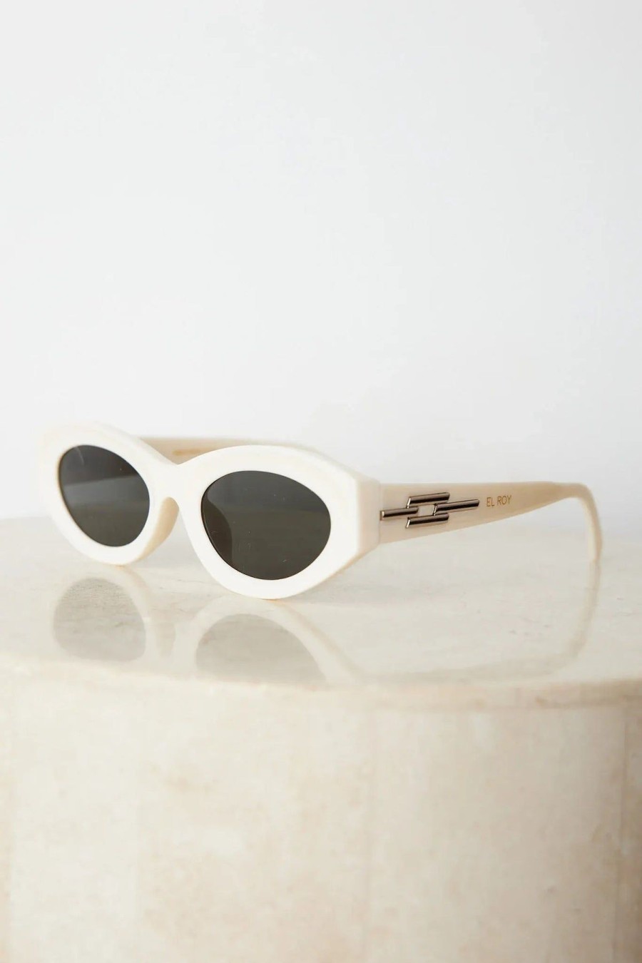 Women Esther & Co Sunglasses | Arlo|Beige