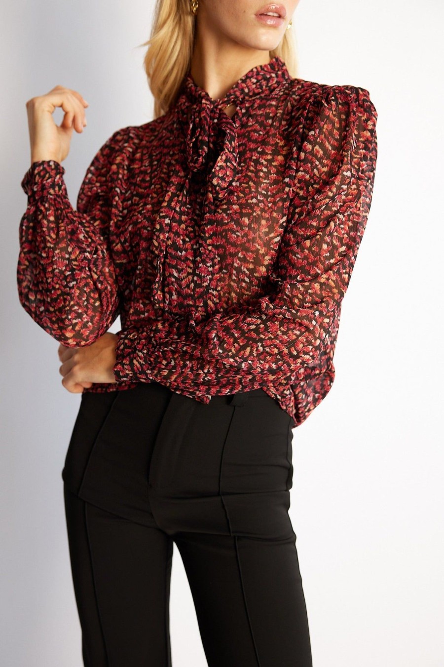 Women Esther & Co Tops | Waylin Blouse-Animal Print